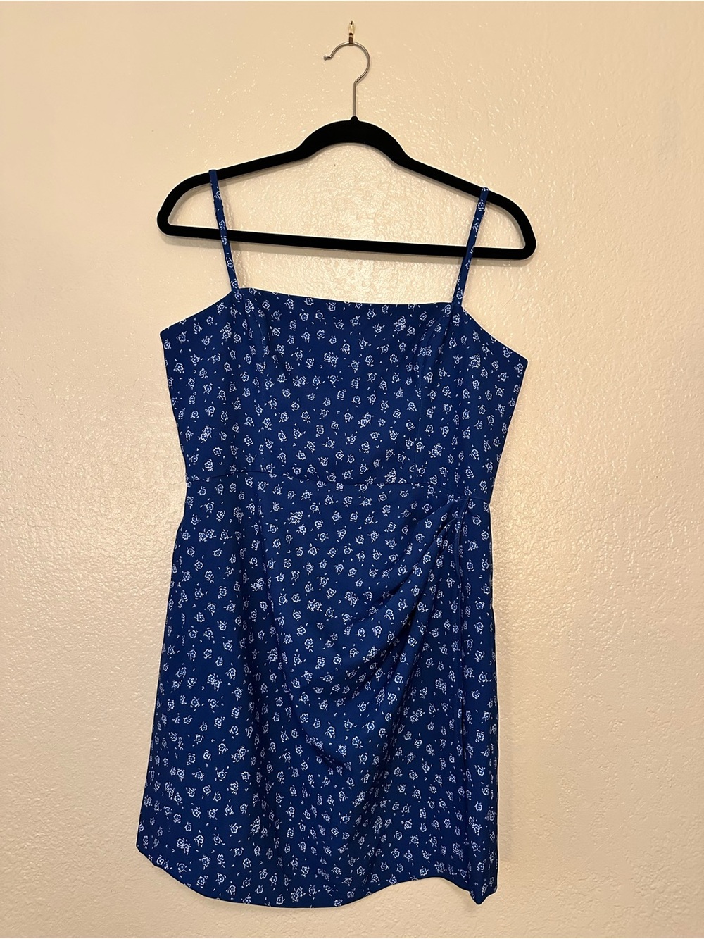 Flawed French Connection Blue Floral Spaghetti Strap Dress